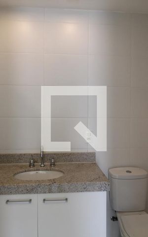 Apartamento para alugar com 82m², 2 quartos e 1 vagaSuíte 1 - Banheiro