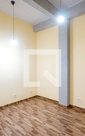 Casa de condomínio para alugar com 36m², 1 quarto e sem vaga Casa de condomínio para alugar com 36m², 1 quarto e sem vagaSala e Quarto