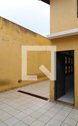 Casa à venda com 320m², 5 quartos e 8 vagasÁrea de Serviço