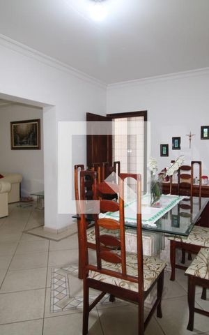 Casa à venda com 320m², 5 quartos e 8 vagasSala de Jantar