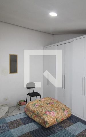 Casa à venda com 320m², 5 quartos e 8 vagasSuíte 2