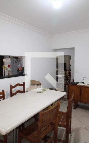Casa à venda com 320m², 5 quartos e 8 vagasCozinha