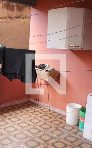 Casa à venda com 280m², 2 quartos e 1 vagaÁrea de Serviço