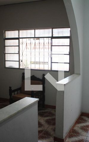 Casa à venda com 280m², 2 quartos e 1 vagaSala