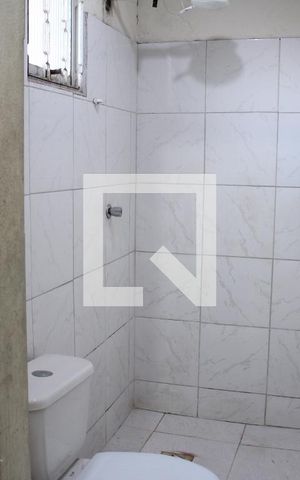 Casa à venda com 280m², 2 quartos e 1 vagaBanheiro/Suite