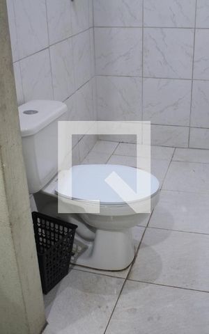 Casa à venda com 280m², 2 quartos e 1 vagaBanheiro/Suite