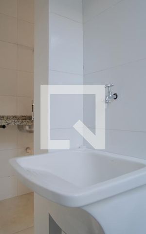 Apartamento à venda com 47m², 2 quartos e 1 vagaCozinha e Área de Serviço