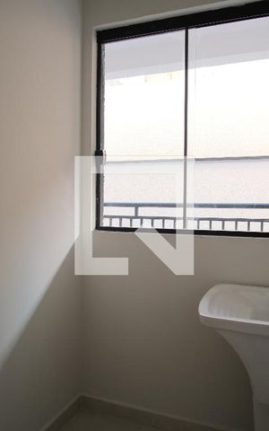 Apartamento à venda com 41m², 2 quartos e sem vagaCozinha e Área de Serviço