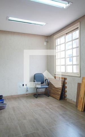 Casa à venda com 300m², 5 quartos e 2 vagasQuarto 2