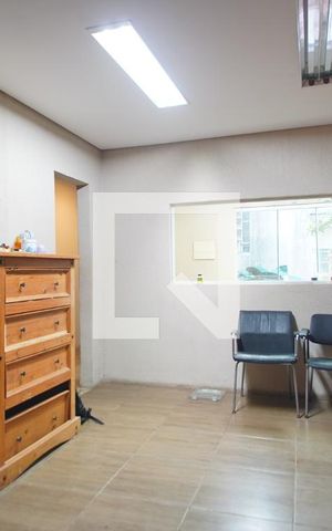 Casa à venda com 300m², 5 quartos e 2 vagasQuarto 4