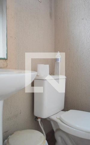 Casa à venda com 300m², 5 quartos e 2 vagasBanheiro Corredor