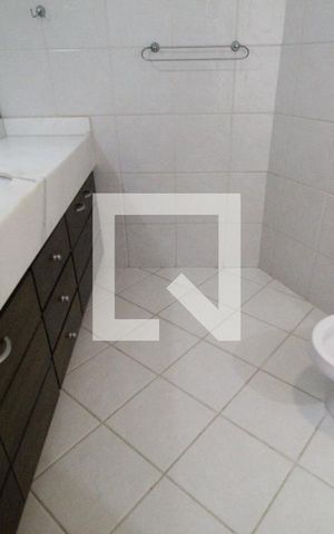 Casa de condomínio à venda com 160m², 3 quartos e 3 vagasBanheiro da suíte