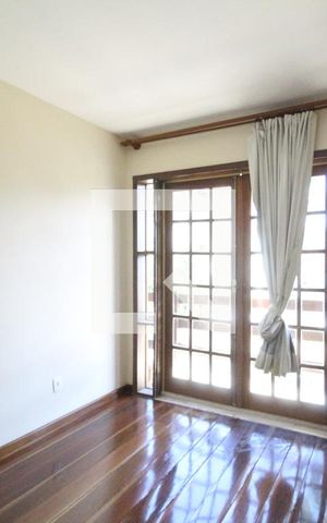 Casa de condomínio à venda com 160m², 3 quartos e 3 vagasQuarto 2