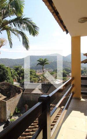 Casa de condomínio à venda com 160m², 3 quartos e 3 vagasVaranda do Quarto 1 que se comunica com quarto 2