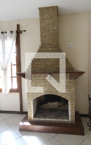 Casa de condomínio à venda com 160m², 3 quartos e 3 vagasSala