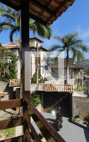 Casa de condomínio à venda com 160m², 3 quartos e 3 vagasVaranda da Suíte