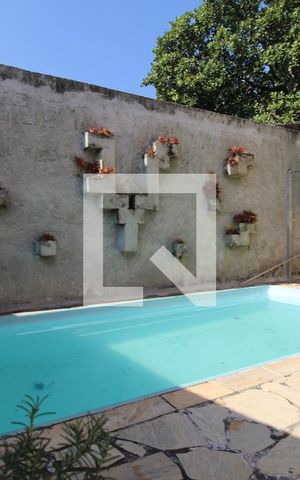 Casa de condomínio à venda com 160m², 3 quartos e 3 vagasÁrea comum - Piscina