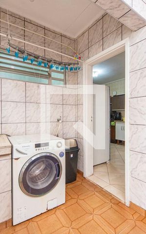 Casa à venda com 174m², 3 quartos e 2 vagas Casa à venda com 174m², 3 quartos e 2 vagasÁrea de Serviço