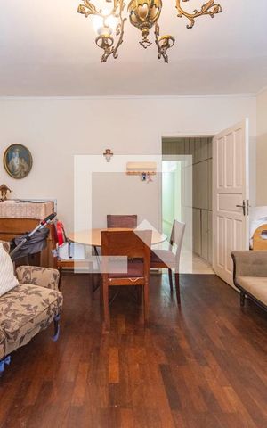 Casa à venda com 174m², 3 quartos e 2 vagas Casa à venda com 174m², 3 quartos e 2 vagasSala