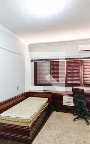 Apartamento à venda com 250m², 3 quartos e 3 vagas Apartamento à venda com 250m², 3 quartos e 3 vagasQuarto 1