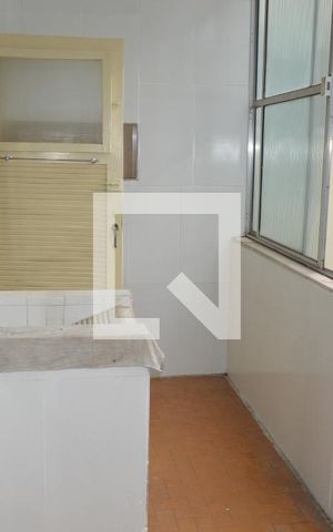 Apartamento à venda com 110m², 3 quartos e 1 vagaÁrea de Serviço
