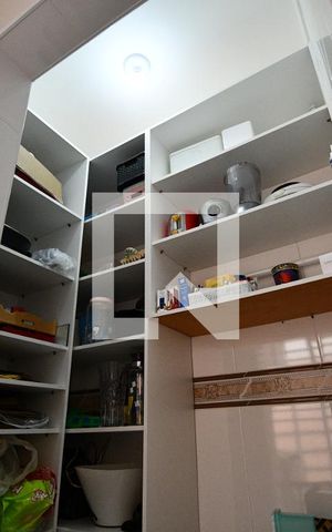 Casa de condomínio à venda com 161m², 3 quartos e 4 vagasÁrea de Serviço