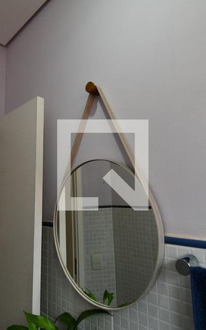 Casa de condomínio à venda com 161m², 3 quartos e 4 vagasLavabo