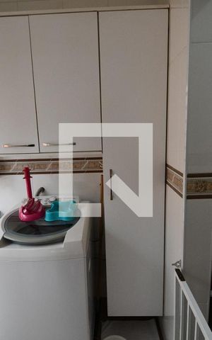 Casa de condomínio à venda com 161m², 3 quartos e 4 vagasÁrea de Serviço