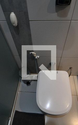 Casa de condomínio à venda com 161m², 3 quartos e 4 vagasBanheiro da Suíte