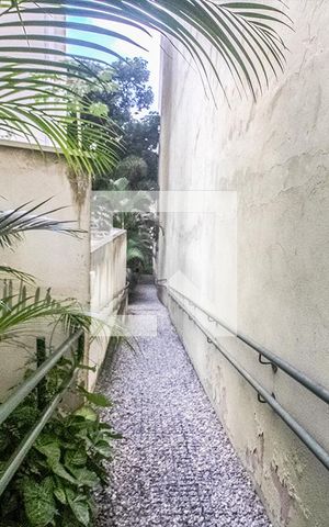 Studio à venda com 27m², 1 quarto e 1 vaga Studio à venda com 27m², 1 quarto e 1 vagaÁrea comum