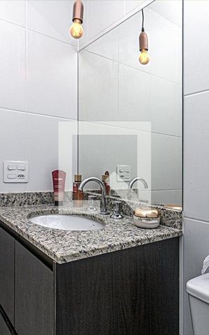 Studio à venda com 27m², 1 quarto e 1 vaga Studio à venda com 27m², 1 quarto e 1 vagaBanheiro