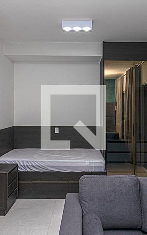 Studio à venda com 27m², 1 quarto e 1 vaga Studio à venda com 27m², 1 quarto e 1 vagaStudio