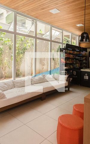 Studio à venda com 27m², 1 quarto e 1 vaga Studio à venda com 27m², 1 quarto e 1 vagaÁrea comum