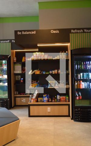 Studio à venda com 83m², 1 quarto e sem vagaMini Mercado