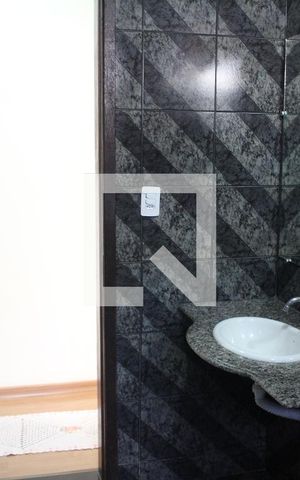 Casa para alugar com 167m², 4 quartos e 2 vagasBanheiro