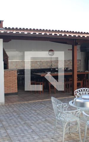 Casa para alugar com 167m², 4 quartos e 2 vagasQuintal
