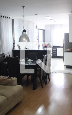 Casa para alugar com 167m², 4 quartos e 2 vagasSala