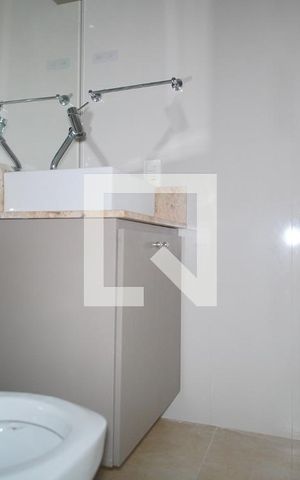 Apartamento à venda com 61m², 2 quartos e 1 vagaBanheiro Corredor