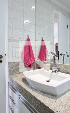Apartamento à venda com 98m², 3 quartos e 2 vagasBanheiro Social