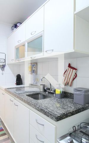 Apartamento à venda com 70m², 3 quartos e 2 vagasCozinha 