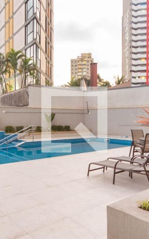 Apartamento à venda com 91m², 3 quartos e 2 vagas Apartamento à venda com 91m², 3 quartos e 2 vagasÁrea comum - Piscina