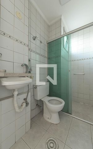 Apartamento à venda com 66m², 3 quartos e 2 vagasBanheiro da Suíte