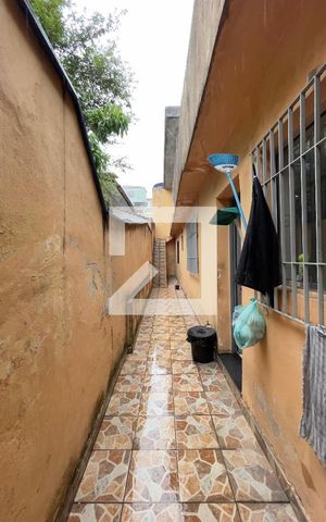 Casa à venda com 147m², 2 quartos e 1 vaga Casa à venda com 147m², 2 quartos e 1 vagaCorredor