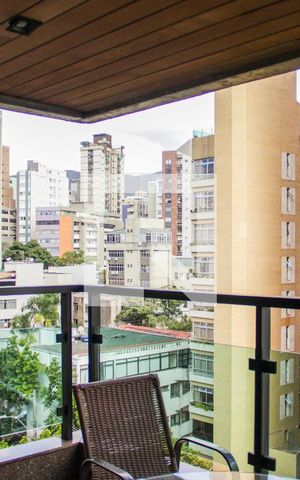 Apartamento à venda com 271m², 4 quartos e 3 vagasVaranda da Sala