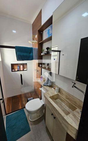 Casa de condomínio para alugar com 118m², 3 quartos e 2 vagas Casa de condomínio para alugar com 118m², 3 quartos e 2 vagasBanheiro