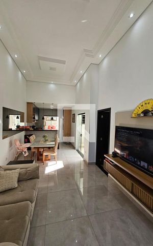 Casa de condomínio para alugar com 118m², 3 quartos e 2 vagas Casa de condomínio para alugar com 118m², 3 quartos e 2 vagasSala