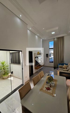Casa de condomínio para alugar com 118m², 3 quartos e 2 vagas Casa de condomínio para alugar com 118m², 3 quartos e 2 vagasSala de jantar