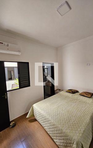Casa de condomínio para alugar com 118m², 3 quartos e 2 vagas Casa de condomínio para alugar com 118m², 3 quartos e 2 vagasQuarto
