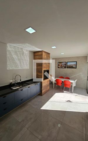 Casa de condomínio para alugar com 118m², 3 quartos e 2 vagas Casa de condomínio para alugar com 118m², 3 quartos e 2 vagasChurrasqueira