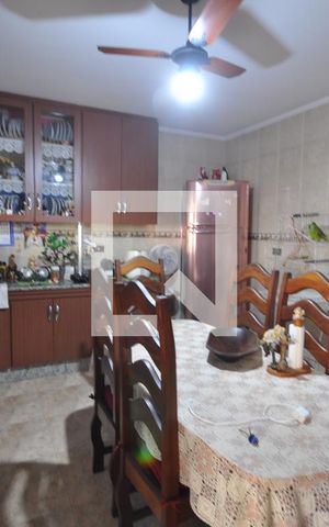 Casa à venda com 325m², 3 quartos e 4 vagasCozinha